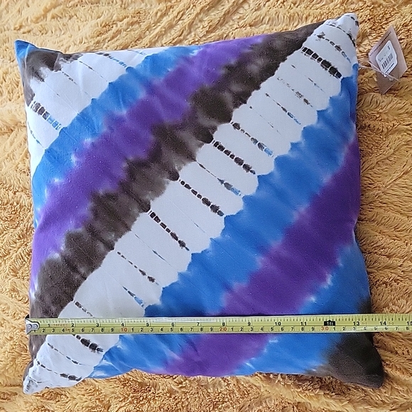 Earthbound throw pillow - Picture 5 of 5